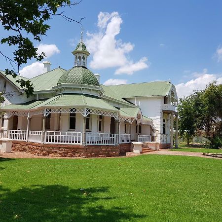 The Fountain Villa Klerksdorp Extérieur photo